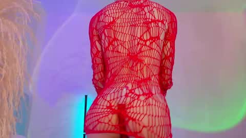 Snapshot of liiamluna chatting on May 20, 1:50 pm Liiam Luna online show from May 20, 1:50 pm