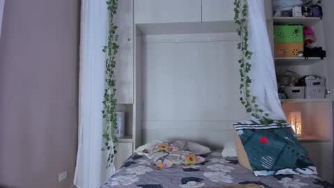         online show from November 20, 11:43 am