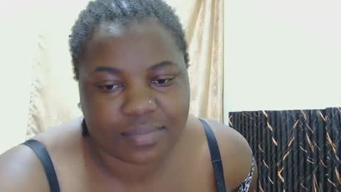 Snapshot of liilcutiee chatting on July 12, 8:11 pm Lily online show from July 12, 8:11 pm