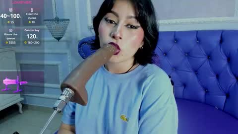 LIILY online show from December 5, 4:32 am