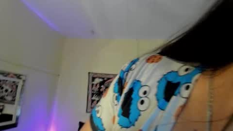 Snapshot of liily_moore chatting on November 18, 6:40 am Lily Moore online show from November 18, 6:40 am