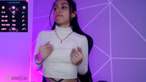 Snapshot of liilylouise chatting on October 25, 12:18 am Liliana online show from October 25, 12:18 am