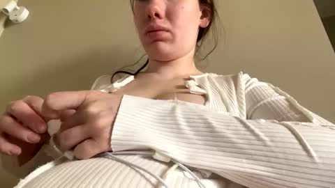 Snapshot of liissa207673 chatting on June 8, 3:07 am liissa207673 online show from June 8, 3:07 am