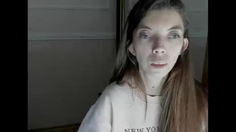 Snapshot of likaaliston chatting on December 3, 10:35 am likaaliston online show from December 3, 10:35 am