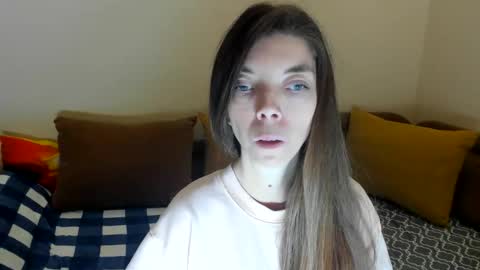 Snapshot of likaaliston chatting on December 19, 8:43 am likaaliston online show from December 19, 8:43 am