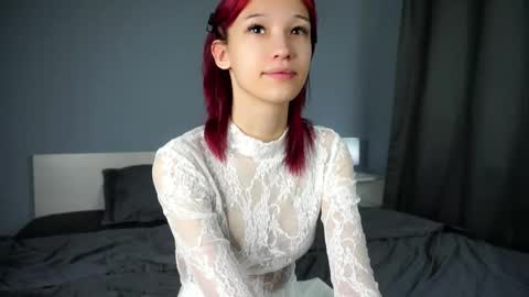 Emi online show from November 1, 11:23 am