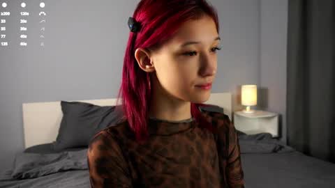 Emi online show from November 20, 11:43 am