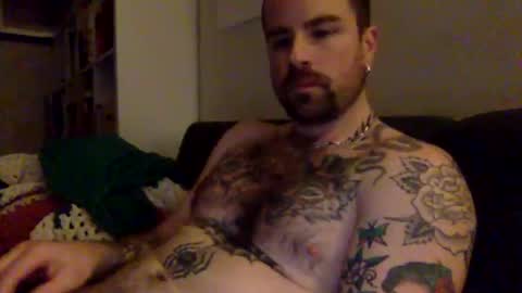 Snapshot of like2bnaked6666 chatting on December 20, 7:44 am like2bnaked6666 online show from December 20, 7:44 am