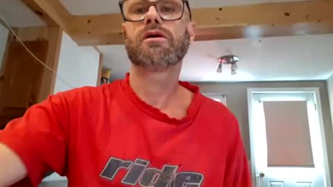 Snapshot of likedoingit69 chatting on July 26, 1:40 pm St pierre online show from July 26, 1:40 pm