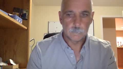 likefhot online show from November 18, 12:05 am