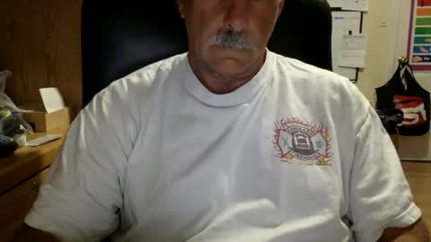 Snapshot of likefhot chatting on April 25, 1:41 pm likefhot online show from April 25, 1:41 pm