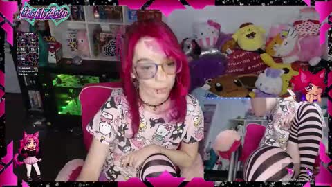 Snapshot of likemyashe chatting on December 1, 6:07 am LikeMyAshe online show from December 1, 6:07 am