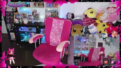 Snapshot of likemyashe chatting on December 3, 7:16 am LikeMyAshe online show from December 3, 7:16 am