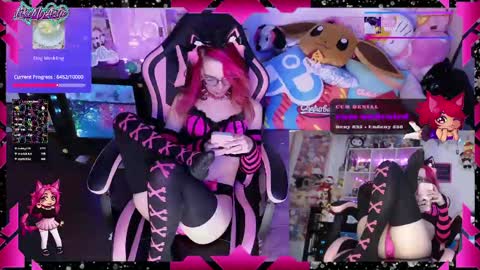 Snapshot of likemyashe chatting on June 6, 4:06 am LikeMyAshe online show from June 6, 4:06 am