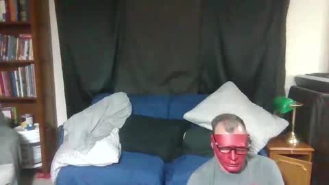 Snapshot of likerightnow chatting on October 1, 8:42 am likerightnow online show from October 1, 8:42 am