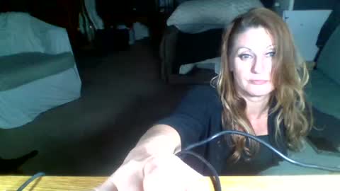 Snapshot of likerightnow chatting on July 4, 8:09 am likerightnow online show from July 4, 8:09 am
