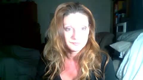 Snapshot of likerightnow chatting on July 11, 9:56 am likerightnow online show from July 11, 9:56 am