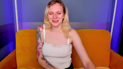 likilip online show from November 12, 1:17 am