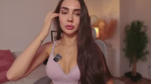 Lil  Gabby online show from July 3, 4:30 am