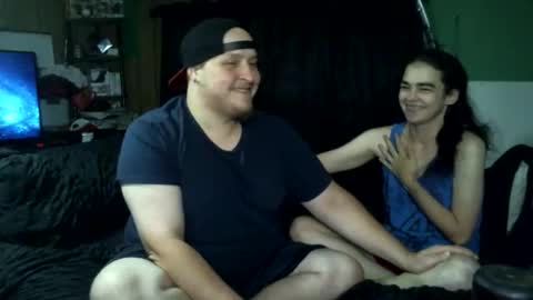 Snapshot of lil_demons chatting on June 8, 6:58 am lil_demons online show from June 8, 6:58 am