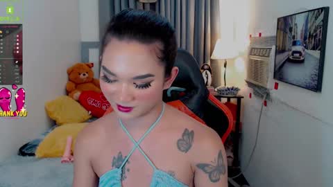 Snapshot of lil_fantacy chatting on December 2, 2:20 am LILY online show from December 2, 2:20 am