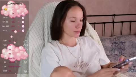 little moon online show from June 15, 6:32 pm