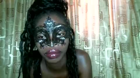 Snapshot of lil_paula chatting on March 25, 7:36 am serenity online show from March 25, 7:36 am