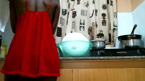 Snapshot of lil_paula chatting on May 27, 5:26 am serenity online show from May 27, 5:26 am