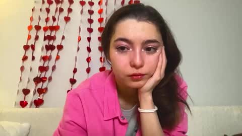 Snapshot of lil_pupsik chatting on February 17, 7:38 am Elina online show from February 17, 7:38 am