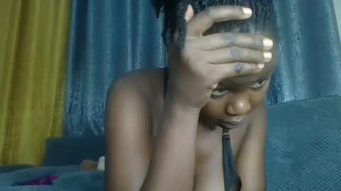 Snapshot of lil_shwaty chatting on March 6, 6:48 pm brinna online show from March 6, 6:48 pm
