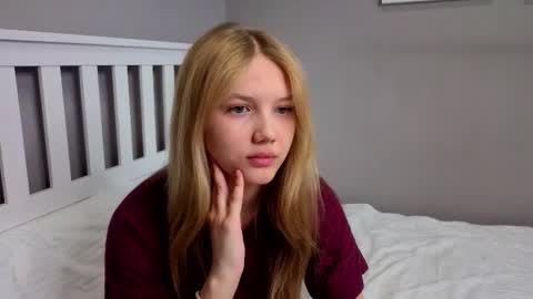 Emma online show from March 14, 3:23 am