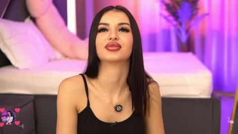 Snapshot of lila_hottie_rosie chatting on May 12, 4:53 am Lila The Hottie online show from May 12, 4:53 am