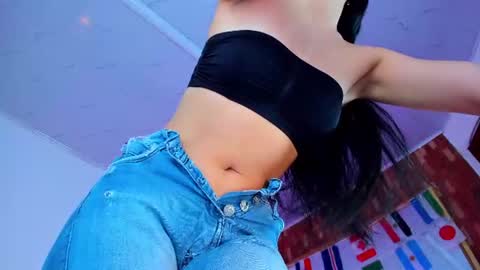 Snapshot of lila_pinky_ chatting on July 5, 11:50 am lila_pinky_ online show from July 5, 11:50 am
