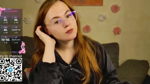 lila_pitt online show from March 7, 10:43 pm