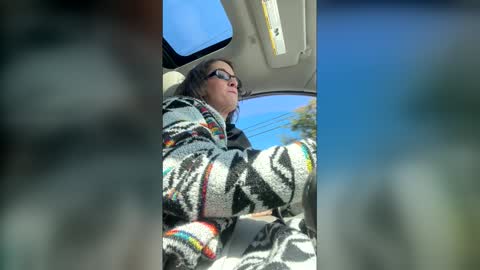 lilak421 online show from March 15, 2:56 pm