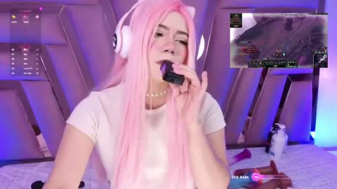 Lila online show from May 25, 8:59 pm