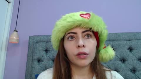 Lilasuni online show from December 1, 4:01 pm