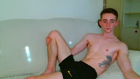 Snapshot of lilbearxxxx chatting on July 31, 3:33 pm lilbearxxxx online show from July 31, 3:33 pm