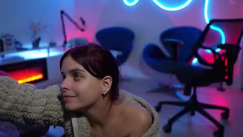 Rebecca online show from February 12, 7:25 am