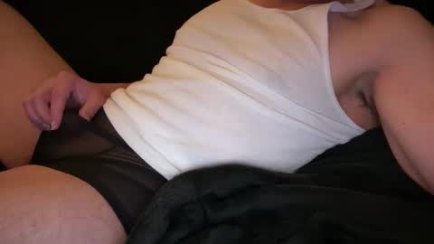 Snapshot of lilboyblue4u chatting on May 24, 1:10 am lilboyblue4u online show from May 24, 1:10 am