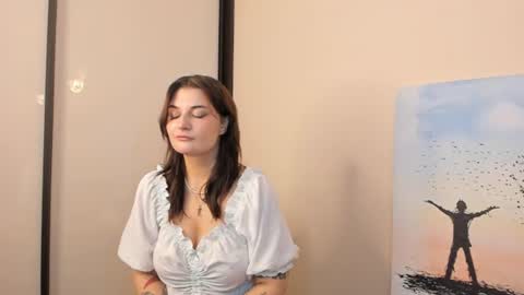 Snapshot of lilchaosbaby chatting on June 11, 3:43 pm Mia online show from June 11, 3:43 pm