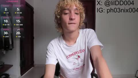 Snapshot of lildan18 chatting on April 11, 4:22 pm Daniel online show from April 11, 4:22 pm