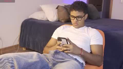 Snapshot of lildantear chatting on July 17, 10:33 am Dante online show from July 17, 10:33 am