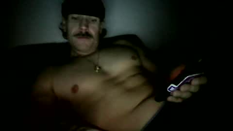 Snapshot of lildeer1980 chatting on December 4, 8:12 am lildeer1980 online show from December 4, 8:12 am