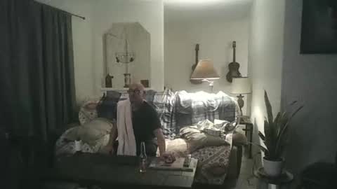 Snapshot of lildicksissy chatting on November 28, 12:13 am lildicksissy online show from November 28, 12:13 am