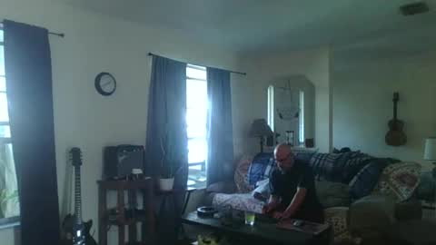 Snapshot of lildicksissy chatting on December 4, 6:38 pm lildicksissy online show from December 4, 6:38 pm