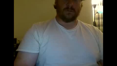 Snapshot of lildickwonder04 chatting on April 19, 6:24 am reallyinsecure online show from April 19, 6:24 am