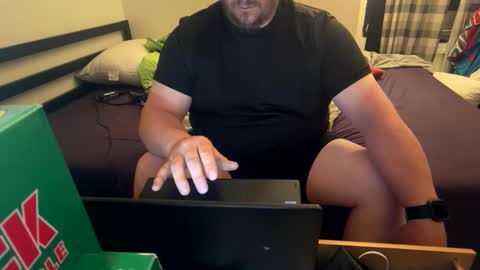 Snapshot of lildickwonder04 chatting on June 7, 7:34 am reallyinsecure online show from June 7, 7:34 am