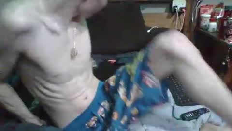 lildman420 online show from April 28, 3:33 am