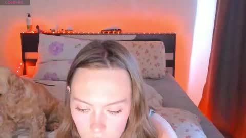Snapshot of lilemma19 chatting on June 24, 6:23 am lilemma19 online show from June 24, 6:23 am